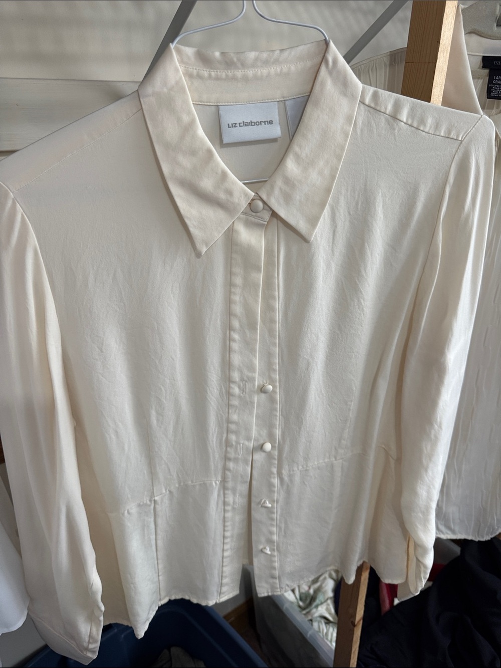 Vintage Liz Claiborne Cream Button-Down Collared Shirt